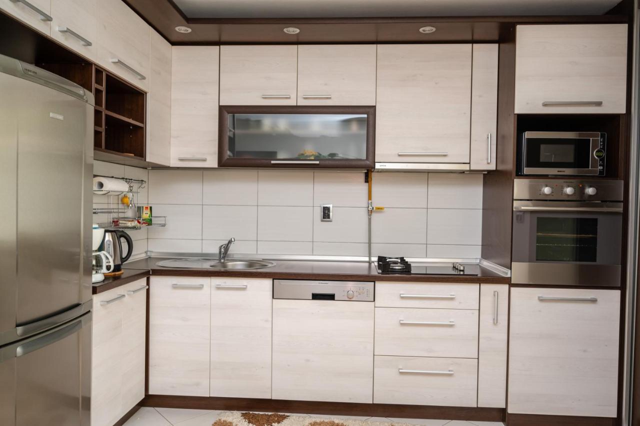 Bright 1Bdr Apartment In The City Center سراييفو المظهر الخارجي الصورة