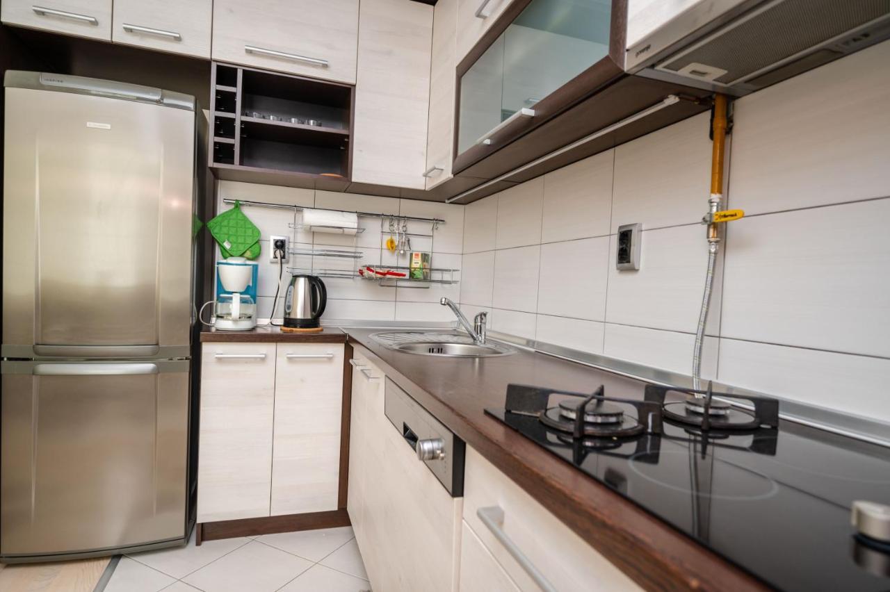 Bright 1Bdr Apartment In The City Center سراييفو المظهر الخارجي الصورة